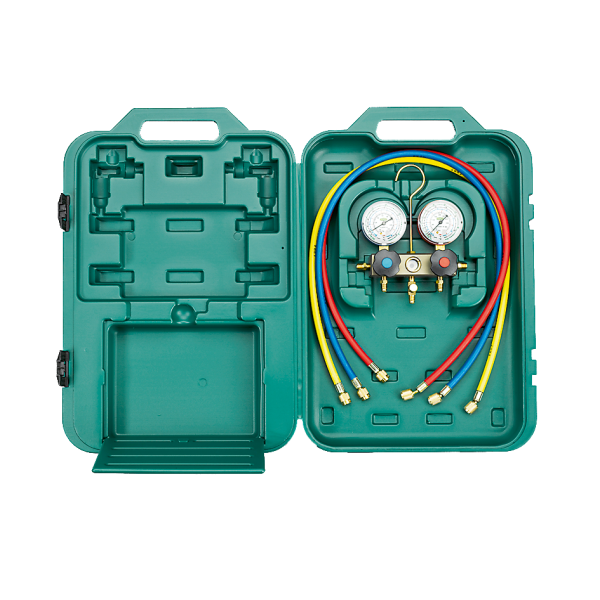 Refco - dvoucestný rozvaděč pro chladivo R 410 a R 32 v plastovém kufru + 3 hadice